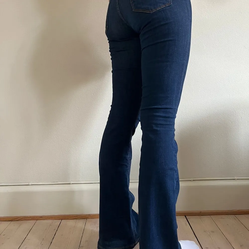M, elastiska. Jeans & Byxor.