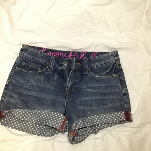 As balla stjärn shorts ⭐️ - -från Tommy hilfigher -FRAKT: 45kr  -endast prövade  -passar mig som har S, kan även passa dem som har xs! (Lite mindre i storleken för M) 