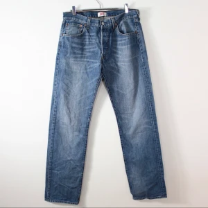 Levis 501 - Vintage levis 501 W34 L32