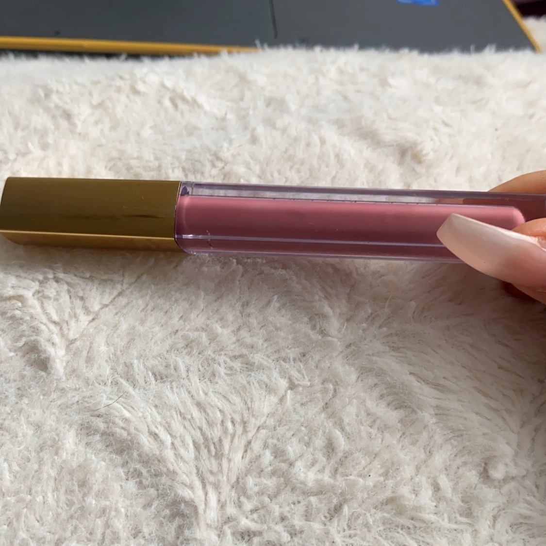 Hudabeauty läppstift  - 91