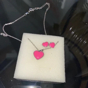 Silver set - Jättefin silverset hjärta.Halsband och örhängen.