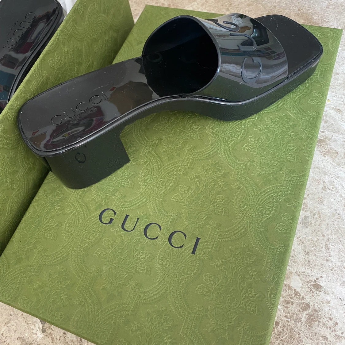Gucci skor  - 90