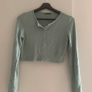 Croppad kofta från Zara - Knappt använd Väldigt mjukt material