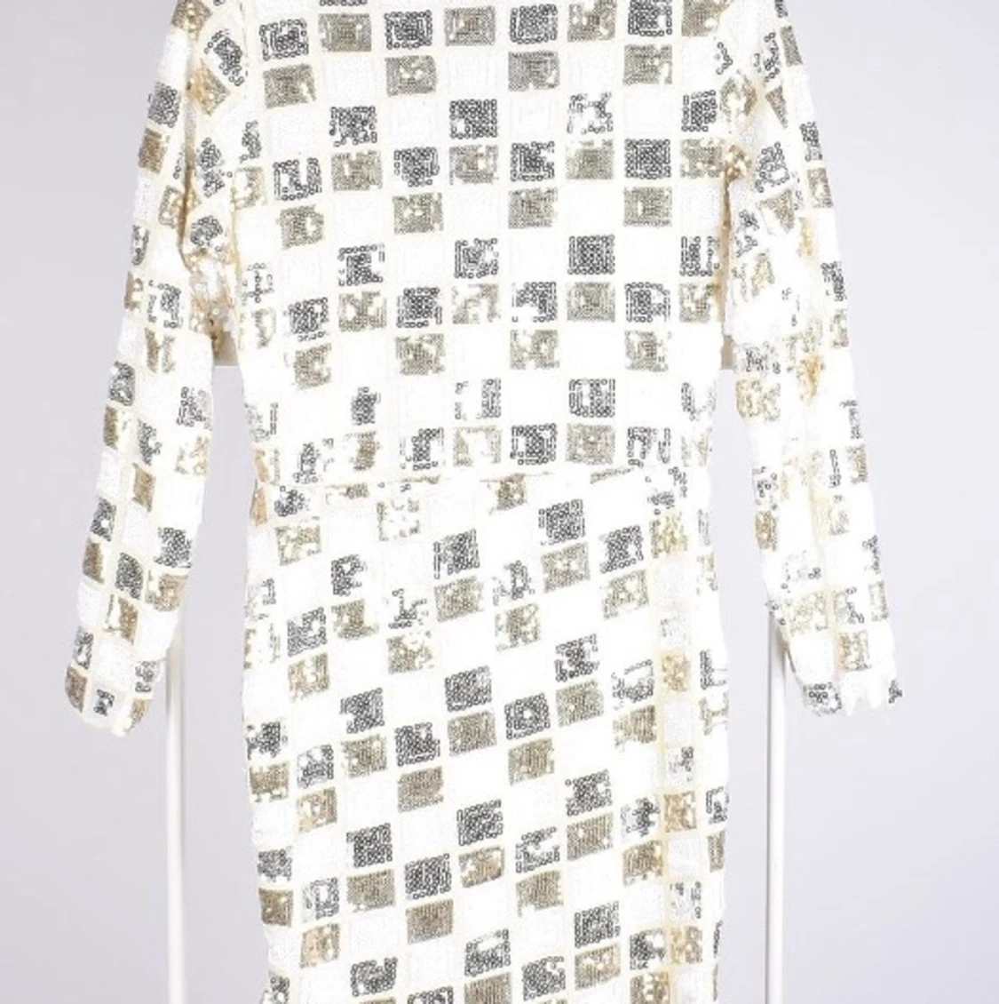 Italiensk paljettklänning strl S - 90