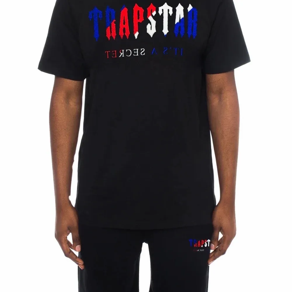 Har detta trapstar set, helt nytt storlek M Pris diskuteras . T-shirts.