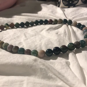 Halsband  - ✌️fint halsband i olika färger✌️ Bra skick och aldrig använt✌️