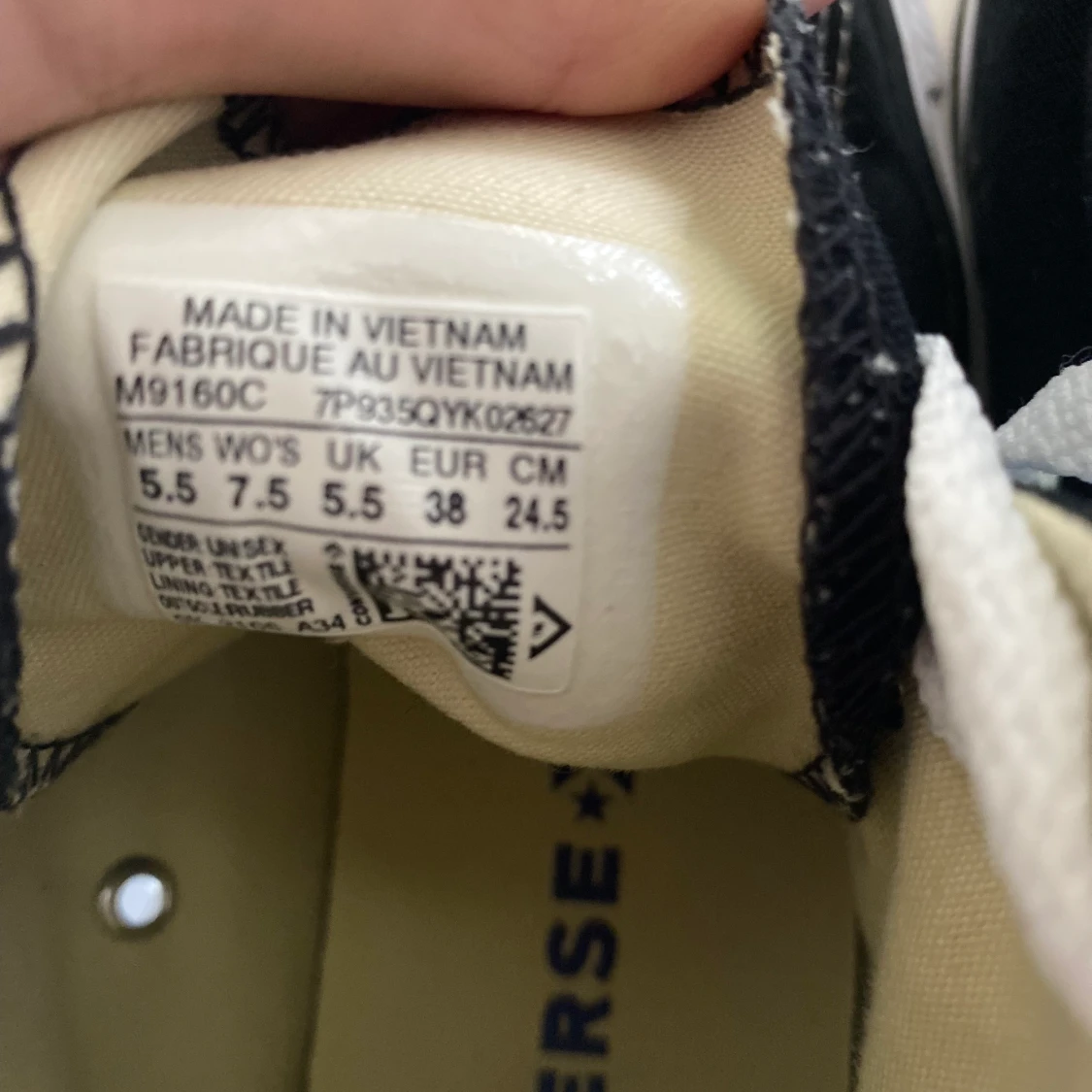 Svarta converse  - 90