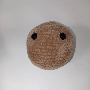 Potato - Går att få med ansiktsuttryck också! Handgjord med fluffigt garn!  Fri frakt!!