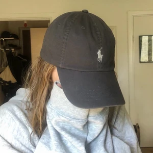 Polo keps Ralph Lauren  - Keps i bra skick! Äkta Ralph lauren  Frakt inräknad i priset 