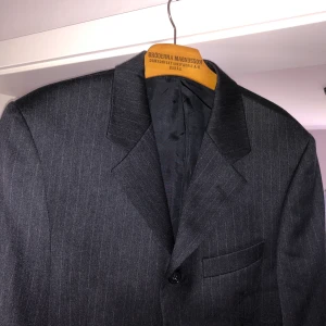 Kavaj  - Oversized kavaj med bredare axlar! 