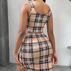 Två delat sett - Väldigt skön att ha på sig och enkelt att kombinera med andra plagg