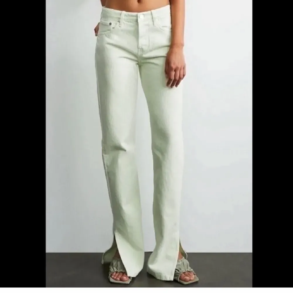 Zara jeans 100kr plus frakt. Jeans & Byxor.