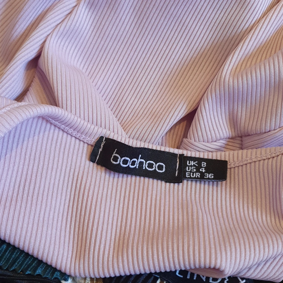 Lila topp med knytning  - 91