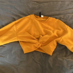 Orange magtröja  - Orange magtröja, knappt använd