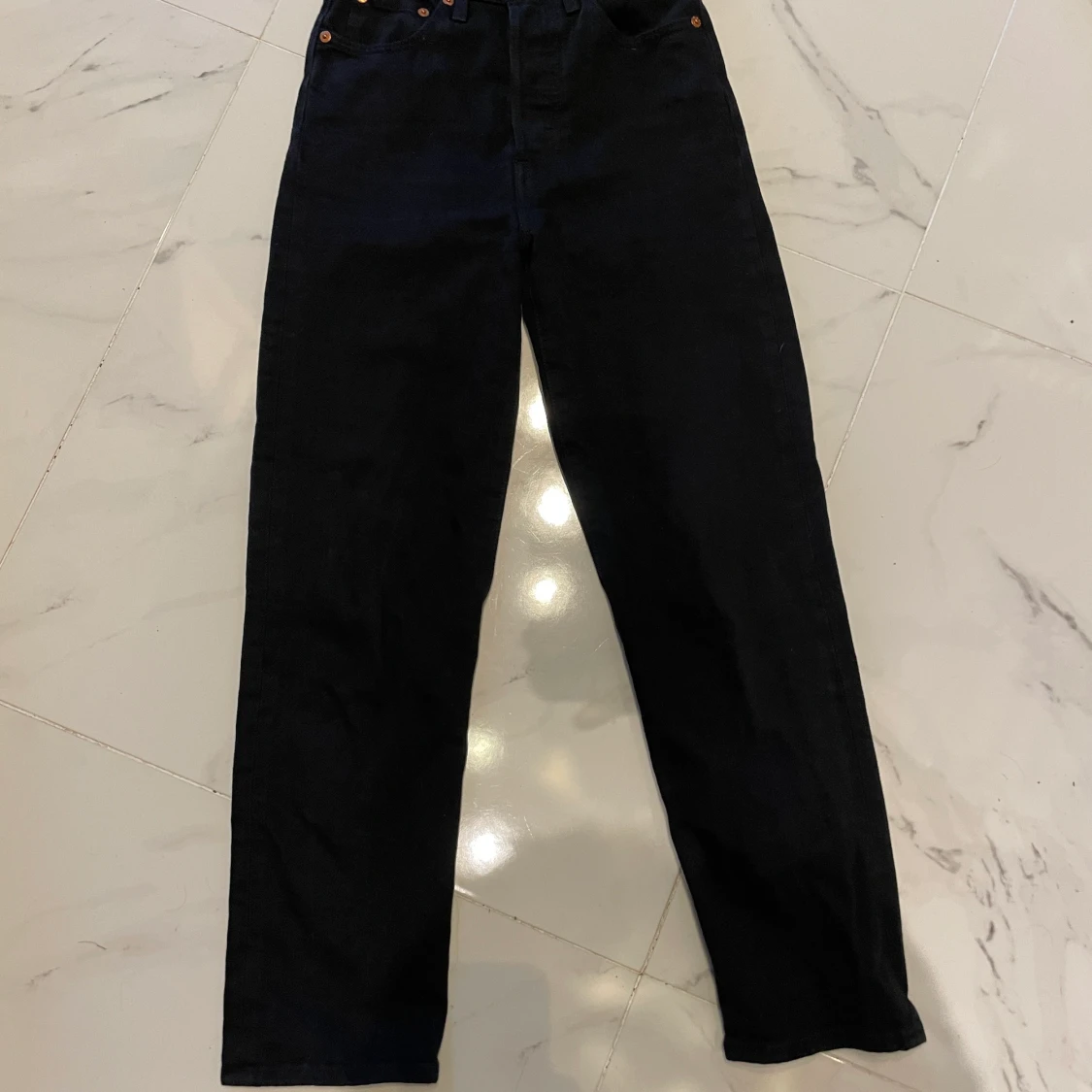 Svarta Levis jeans - 90