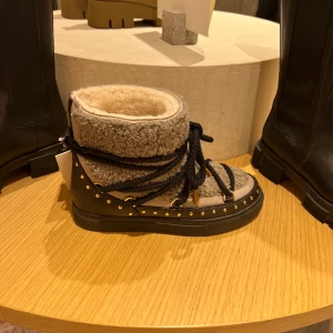 Inuiiki strl 38 SÖKES!  - Söker ovan modell i strl 38. 