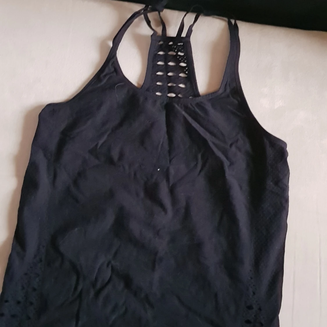 Svart träningslinne