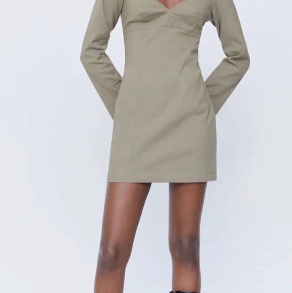 Kort klänning, beige Zara - 91