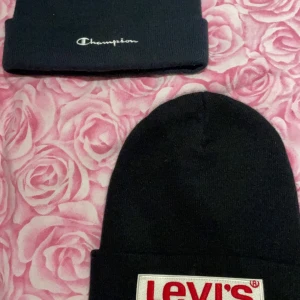 Mössa - Aldrig använda 