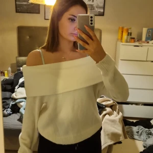 Stickad tröja - En superfin nästan oanvänd tröja från H&M i strl M.