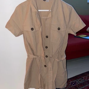 Byxdress - Aldrig använd 