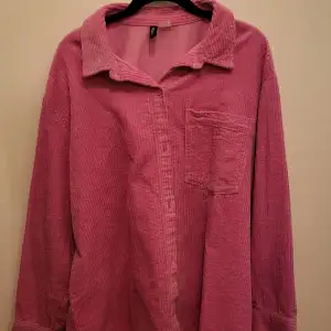 Rosa jersey skjorta L andvänd på få events. 