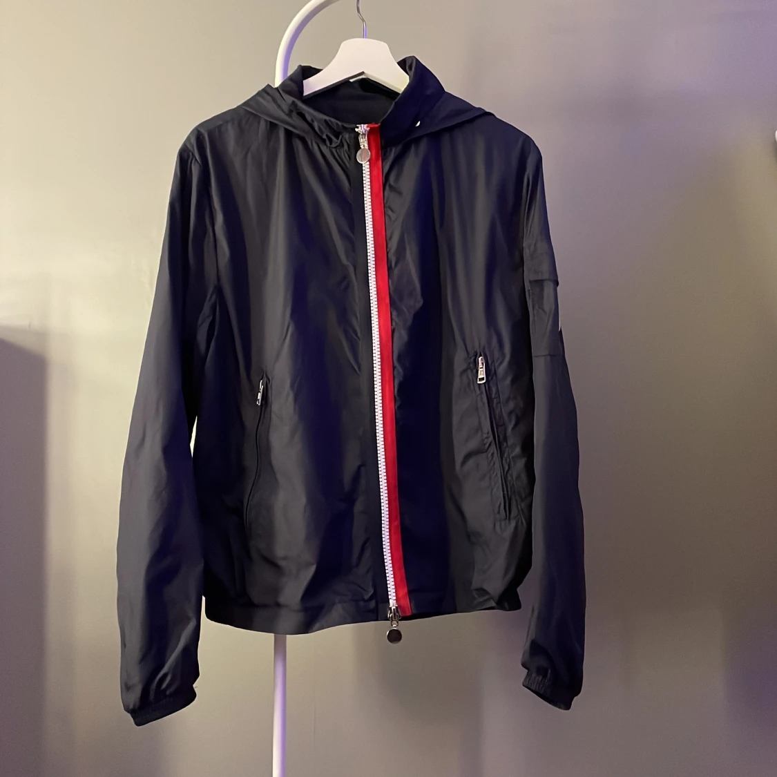 Mörkblå Moncler windbreaker