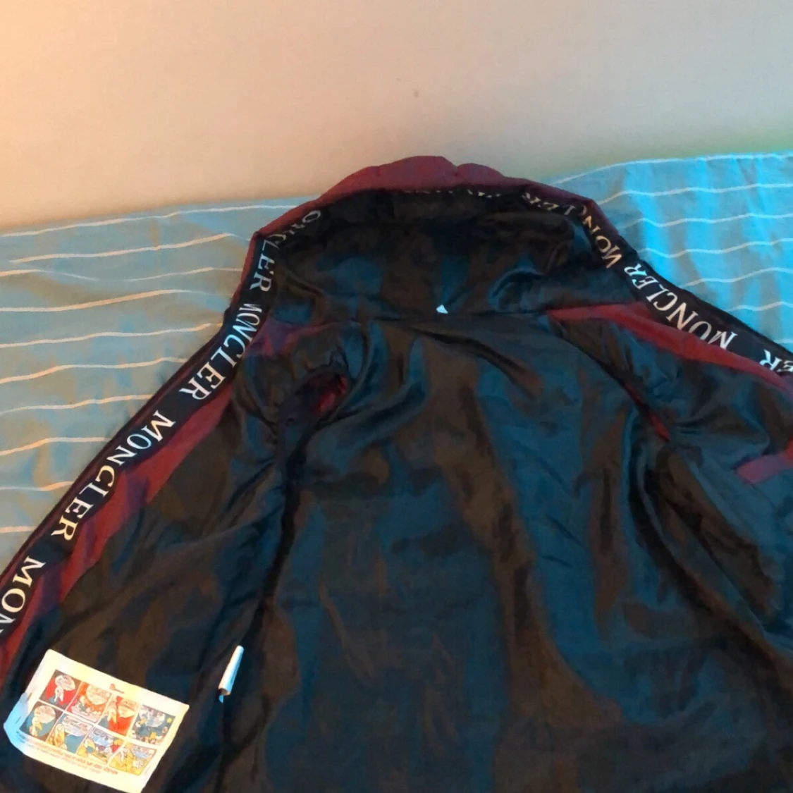 Moncler väst röd  - 90