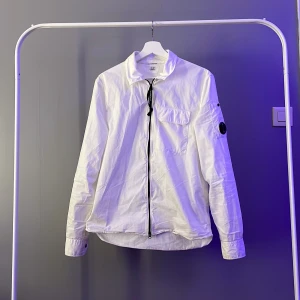 Cp company - Overshirt - ⚡️Säljer CP company overshirt. Skick 9/10. Nypris 2300kr. Kunden står för frakten (49kr). Priset prutbart. ⚡️