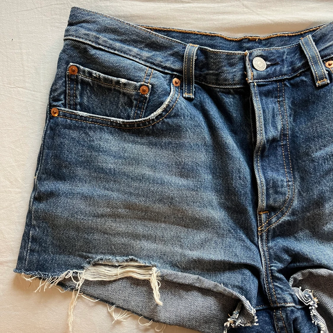 Levi’s shorts - 90