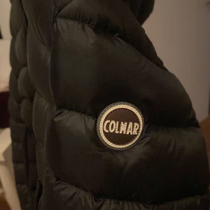 Colmar jacka  - Colmar jacka aldrig använd köpt för 5000 säljer för 1800 pris kan diskuteras 