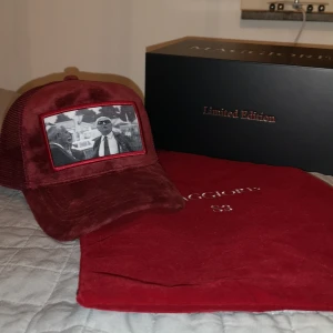 Säljer en helt ny maggiore - Säljer en helt ny maggiore s3 c3 för jag väljer hellre pengarna före kepsen den är i helt ny skick inget fel på den