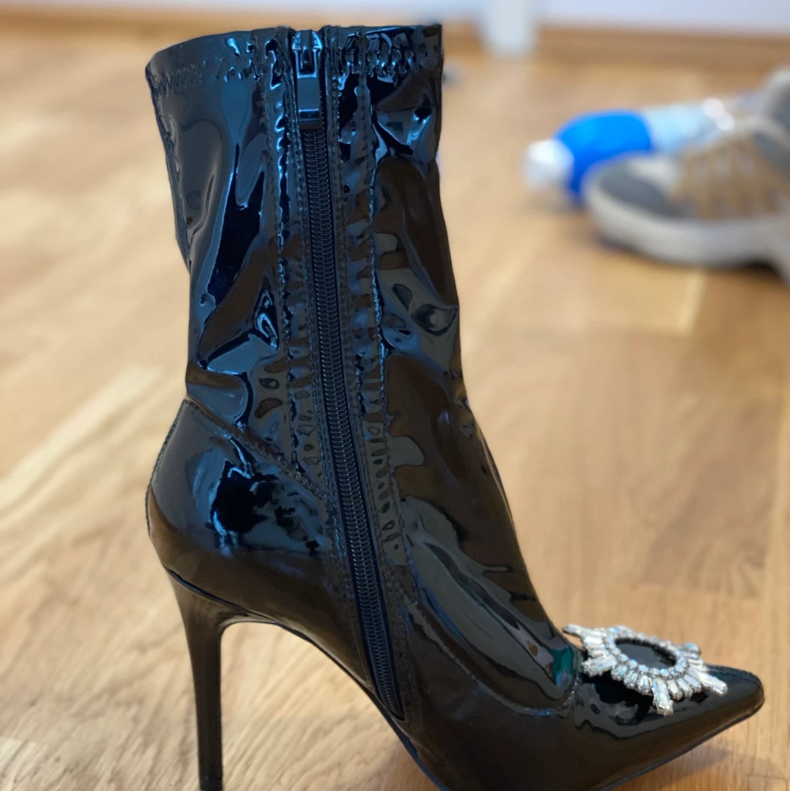 Selling my brand new party boots - 90