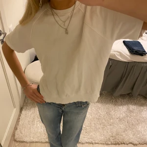 Kortärmad sweatshirt - Såå fin kortärmad sweatshirt, aldrig använd 