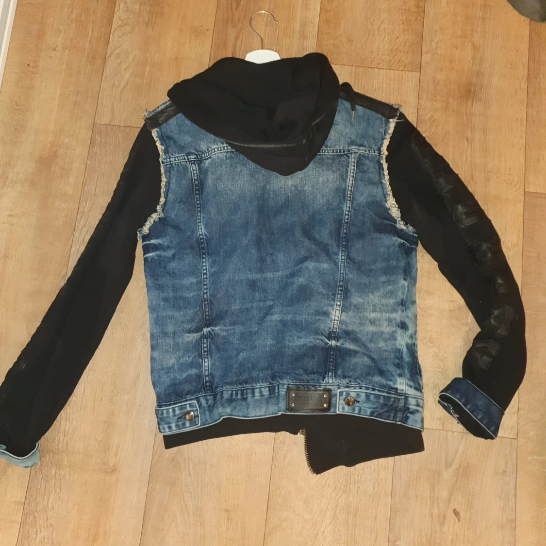 Cipo & Baxx Jeansjacka stlk M - 91