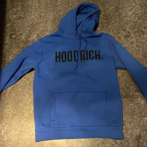 Hoodrich hoodie - Helt ny hoodrich kofta slutsåld. Storlek S men passar storlek M bra. Pris kan diskuteras