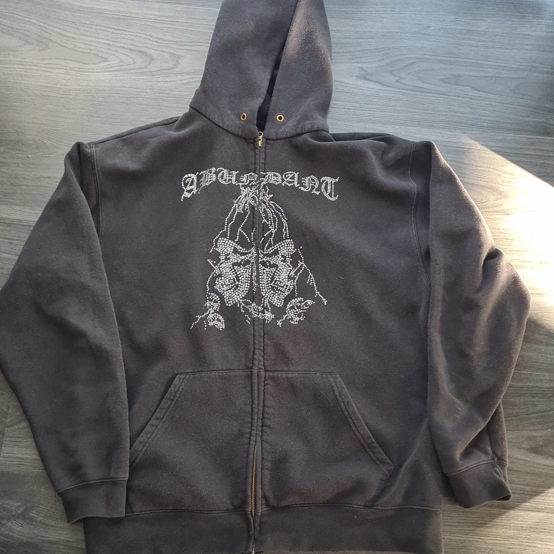 Abudant rhinestone hoodie