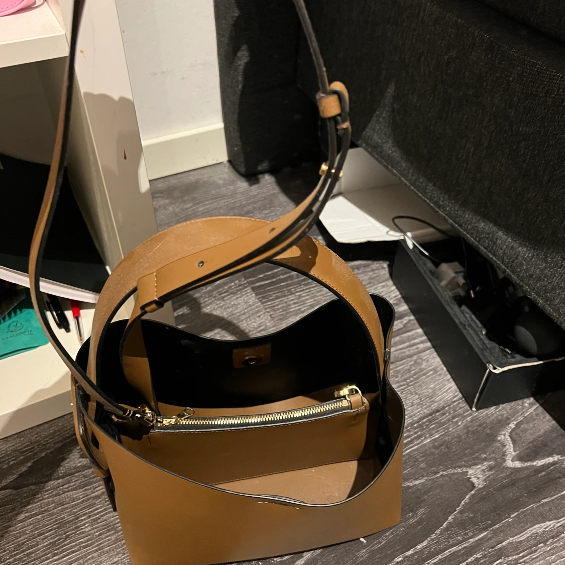 Arket Handväska  - 90