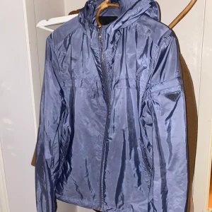 Prada windbreaker stl M - Prada windbreaker