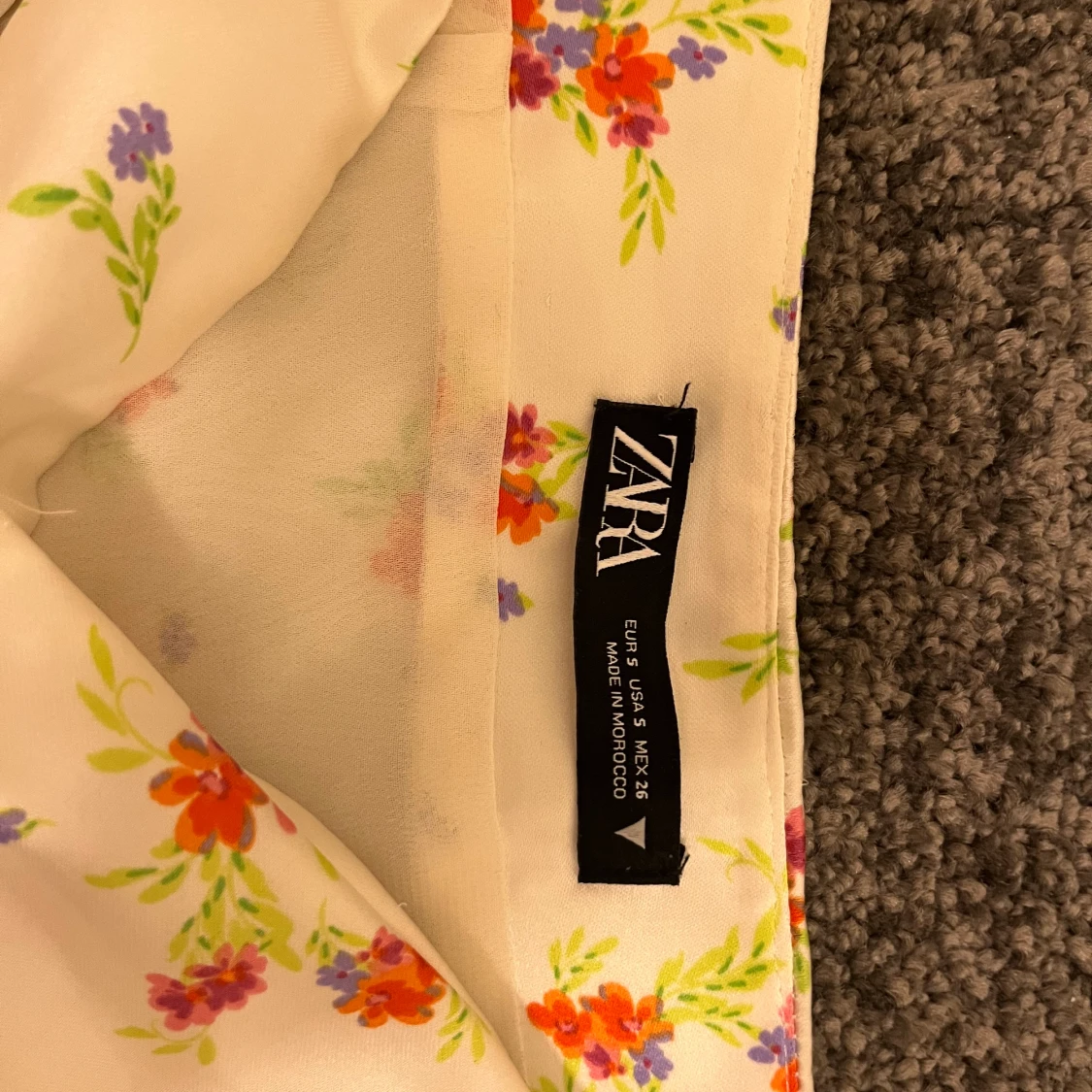 Zara kjol strl S - 91