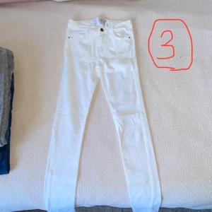 Jeans - 3. Vit Zara Trafaultic Denim collection storlek 34 NYSKICK (endast provad!) 