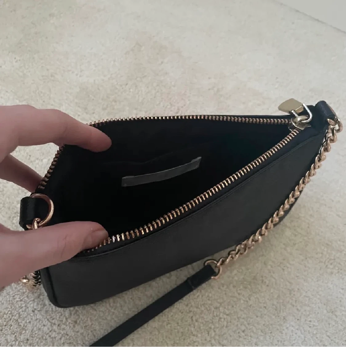 svart kedjeväska - 90