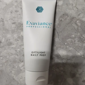 Exuviance optilight daily prep - Exuviance optilight daily prep. Använd 3-4gånger