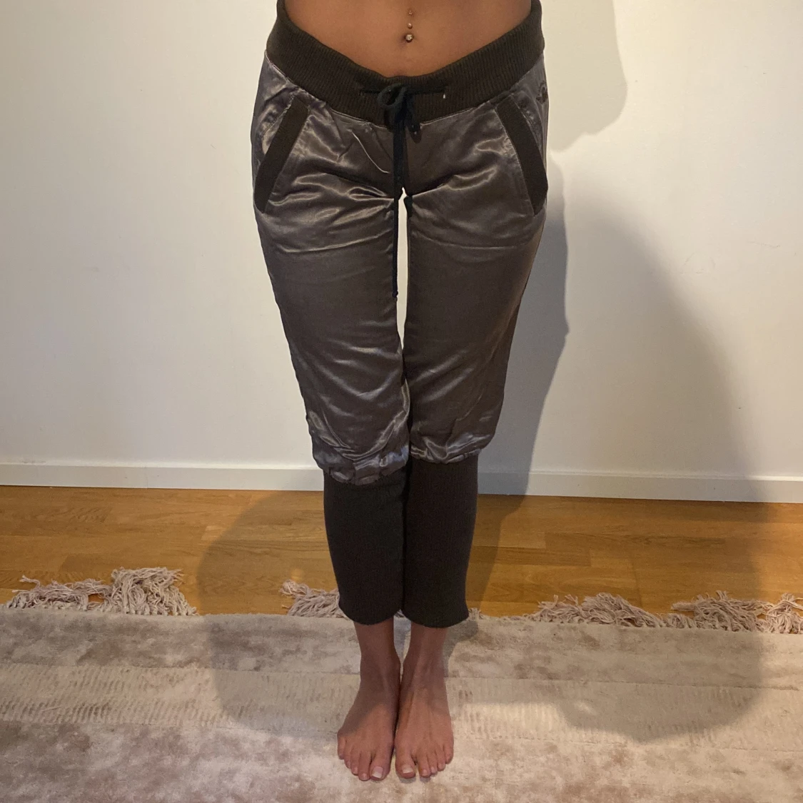 Fornarina sidenbyxor