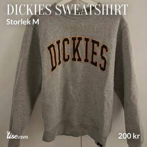 Snygg tröja från Dickies storlek M, används tyvärr inte utav mig längre. 200:-
