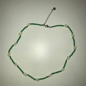 PärlHalsband  - Pärlhalsband köpt här på Plick. 