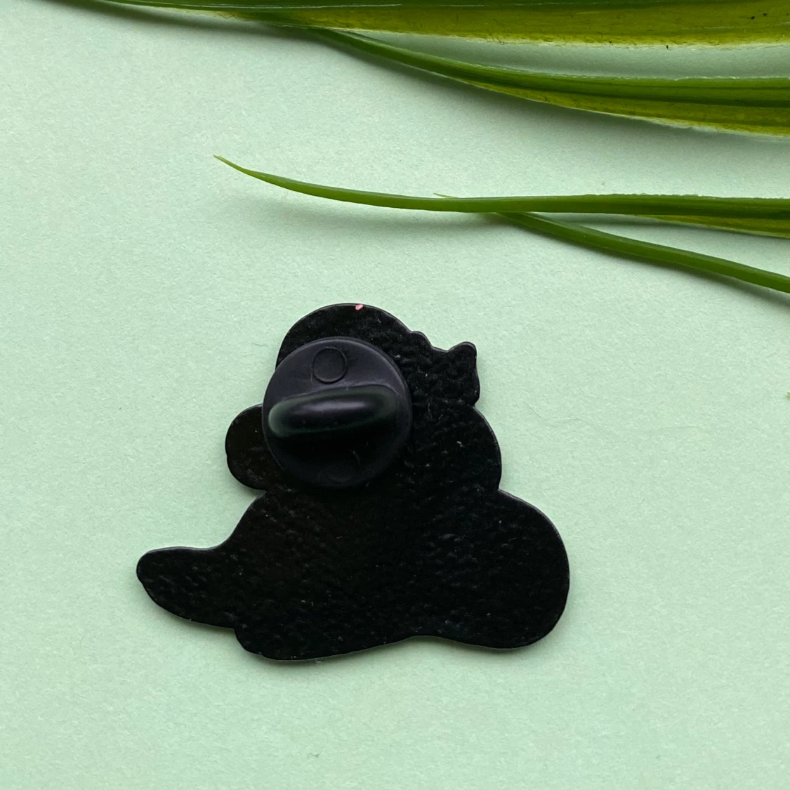 ”Live slow” pin 💚 - 90