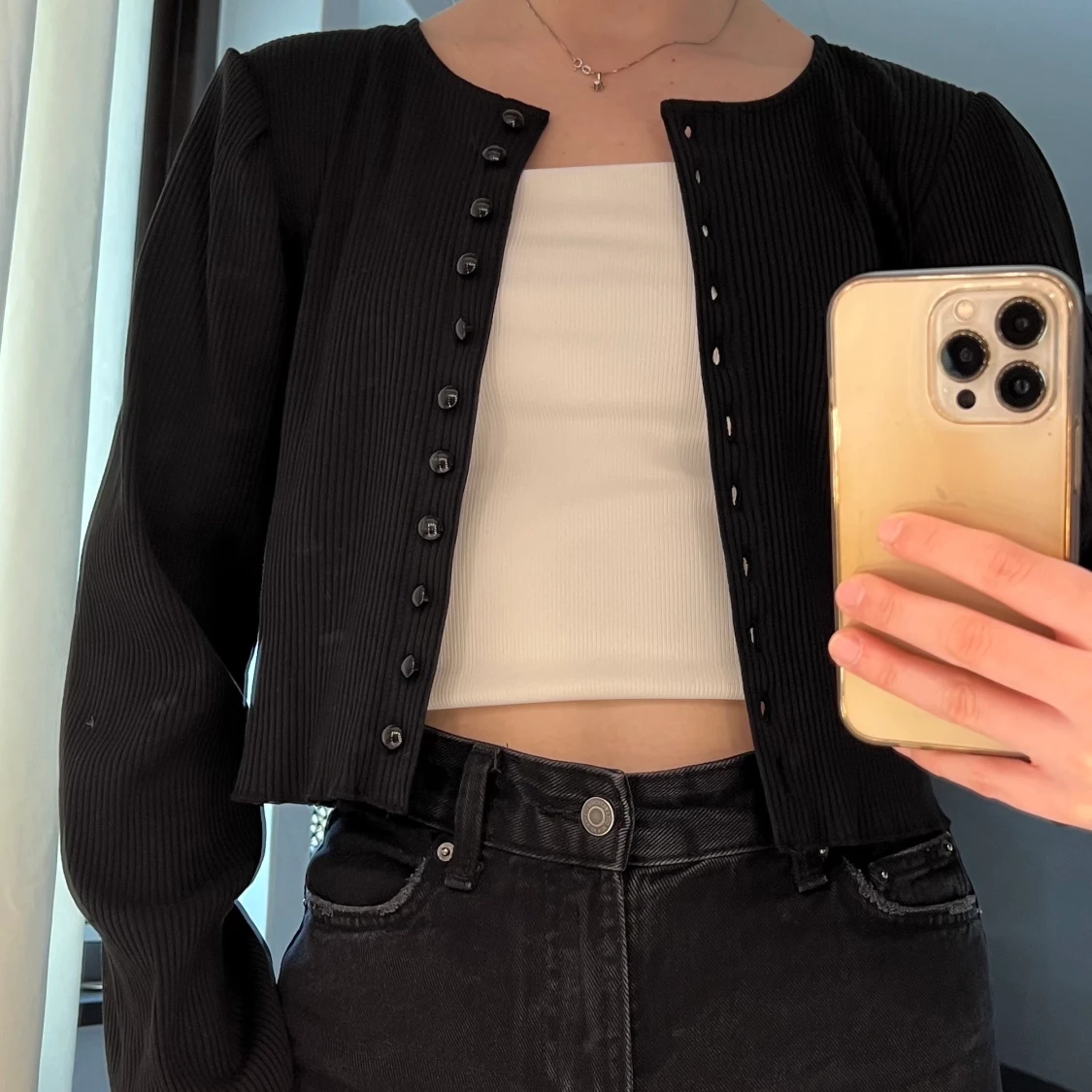 Svart kofta - Monki  - 90