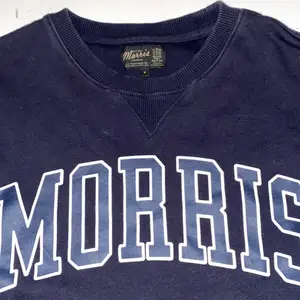 Säljer denna Morris sweatshirt för 200 kr, den är i storlek S och kostar 1000 kr ny. 