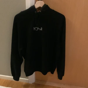Polar hoodie -  Polar hoodie storlek small, aldrig använd. Nypris ca 1000